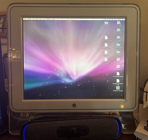 Apple mac studio - 17", display